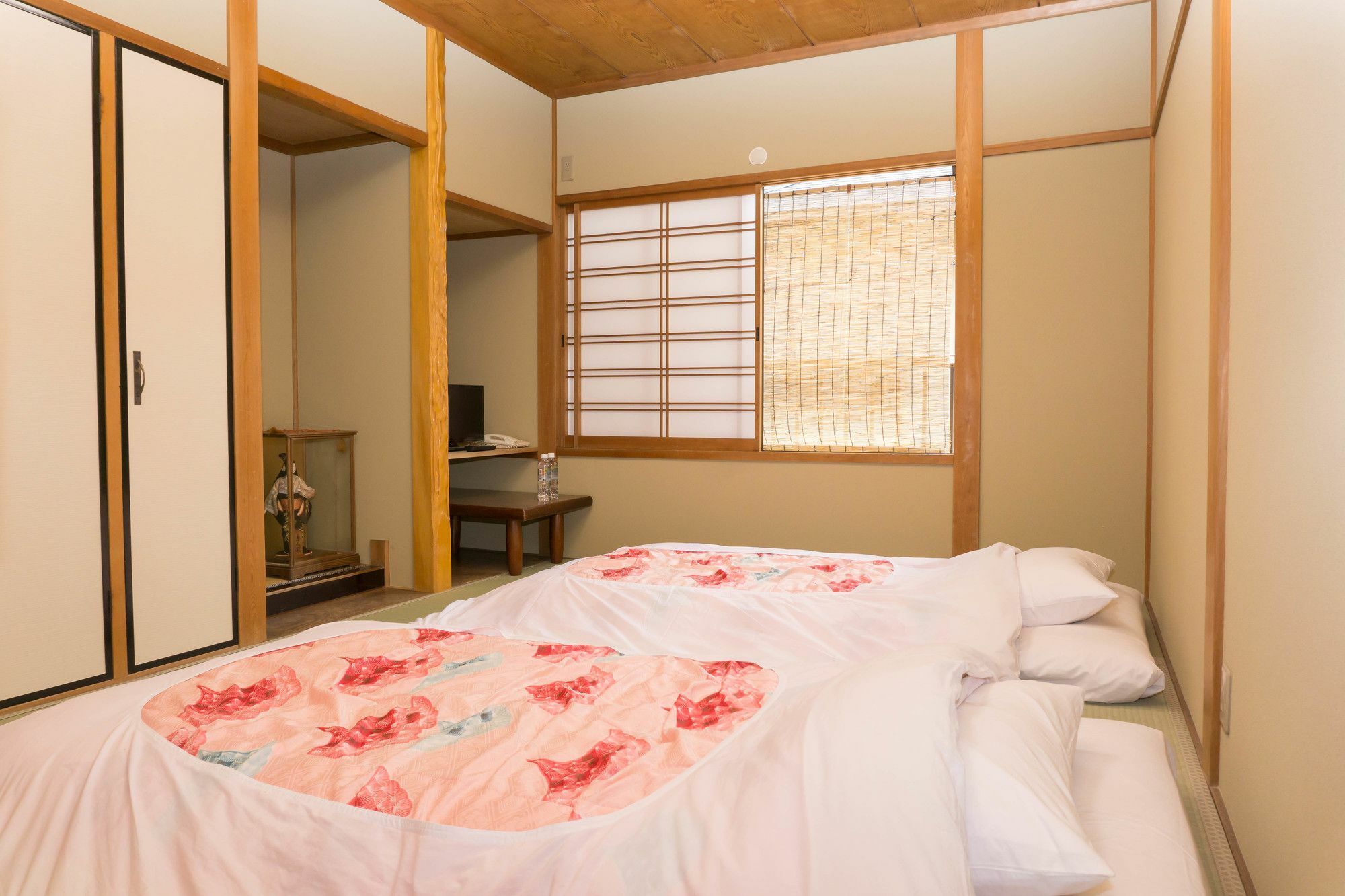 Ryokan Hinomoto Kyoto Kawaramachi Buitenkant foto